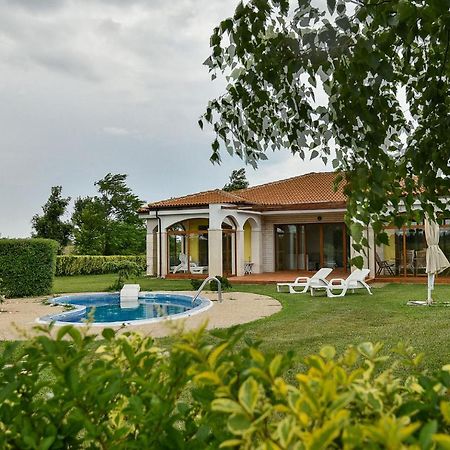 Lighthouse Golf Apart Complex&Villas 巴尔奇克 外观 照片