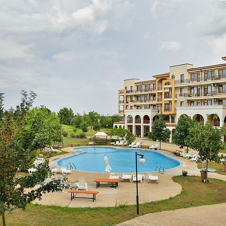 Lighthouse Golf Apart Complex&Villas 巴尔奇克 外观 照片