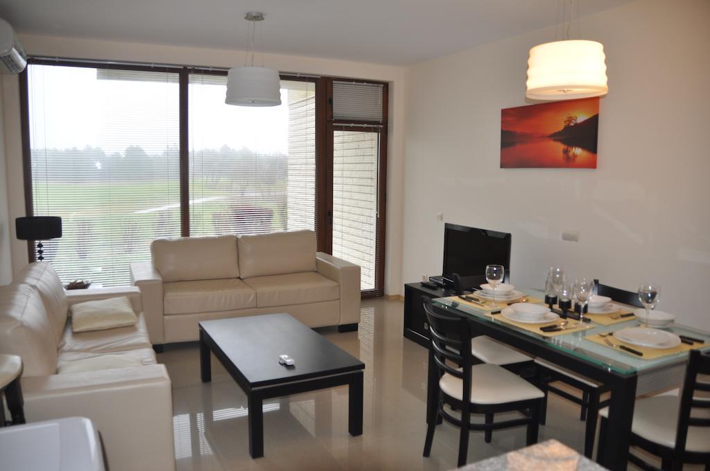 Lighthouse Golf Apart Complex&Villas 巴尔奇克 客房 照片