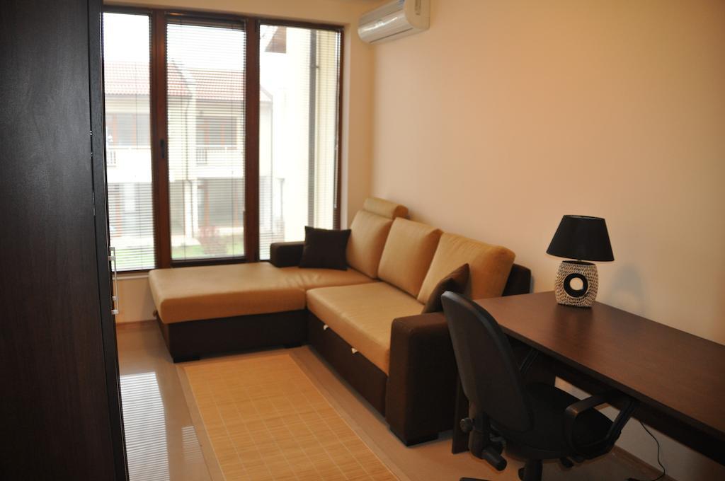 Lighthouse Golf Apart Complex&Villas 巴尔奇克 客房 照片