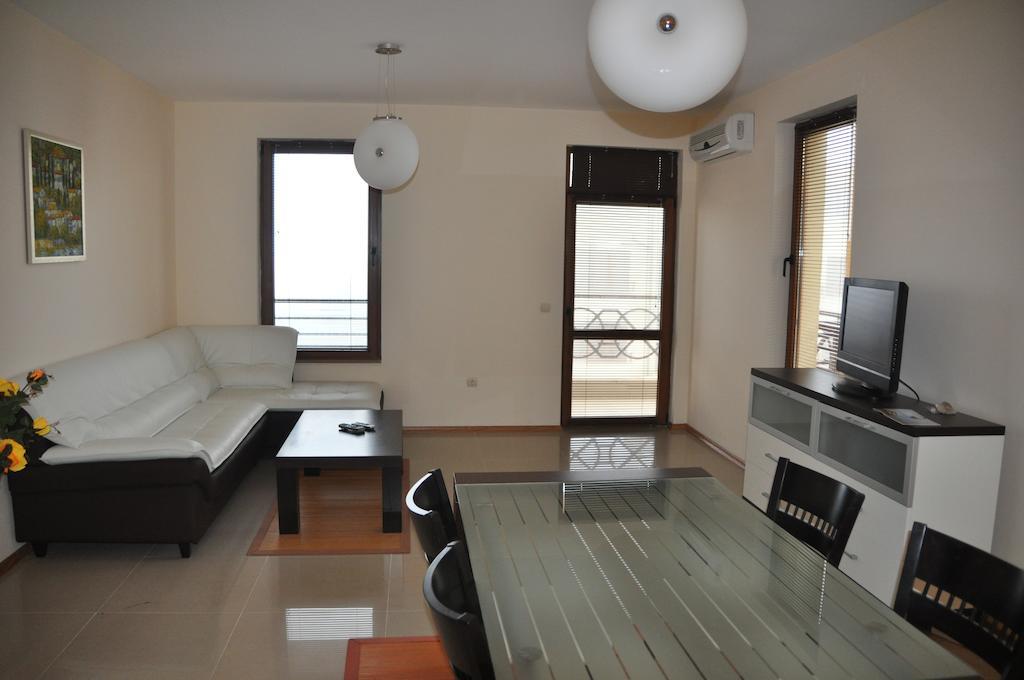 Lighthouse Golf Apart Complex&Villas 巴尔奇克 客房 照片