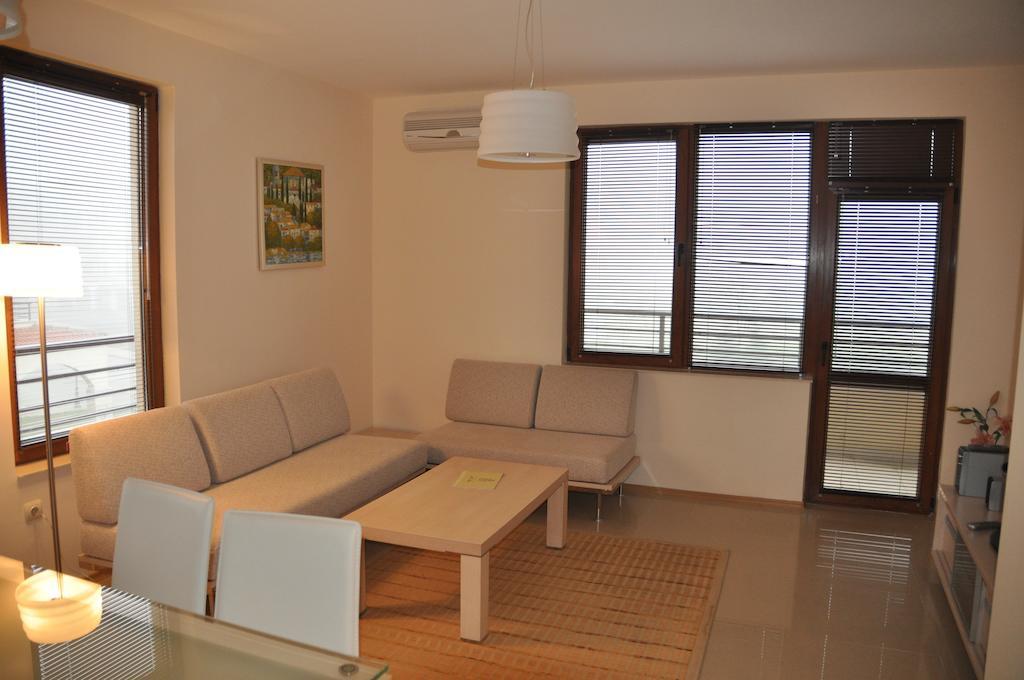 Lighthouse Golf Apart Complex&Villas 巴尔奇克 客房 照片