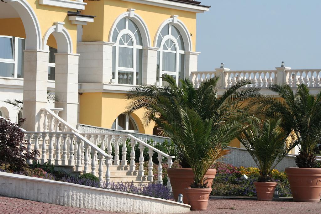 Lighthouse Golf Apart Complex&Villas 巴尔奇克 外观 照片