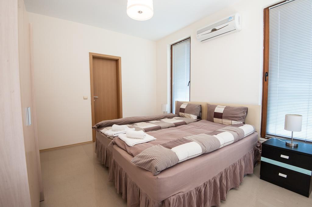 Lighthouse Golf Apart Complex&Villas 巴尔奇克 外观 照片